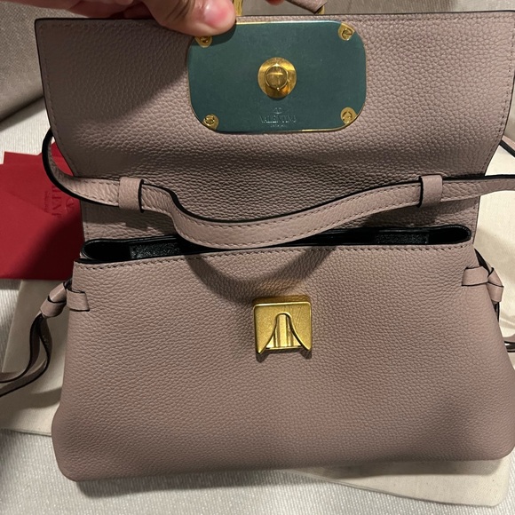 Valentino   VRing Small Crossbody Bag - Picture 5 of 11